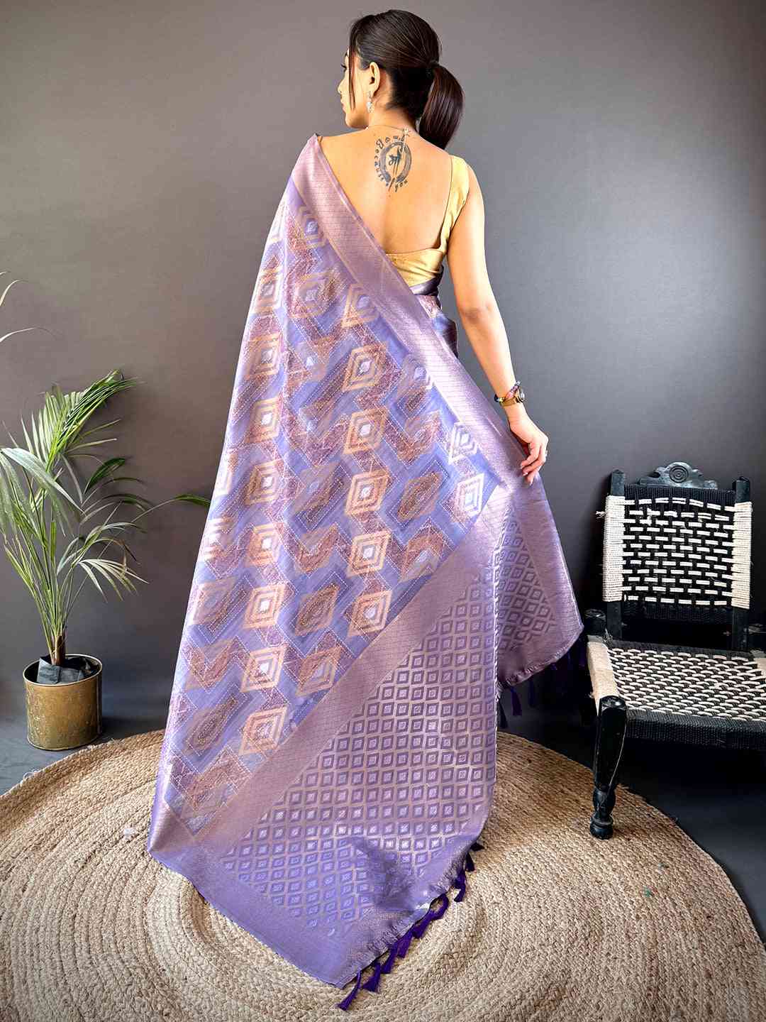 Lavender Banarasi Silk Katan Geometric Saree