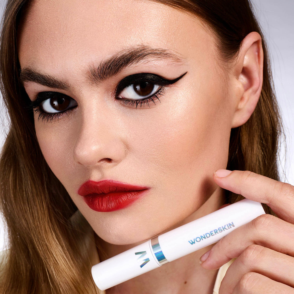 WONDER BLADING All-Day Lip Stain
