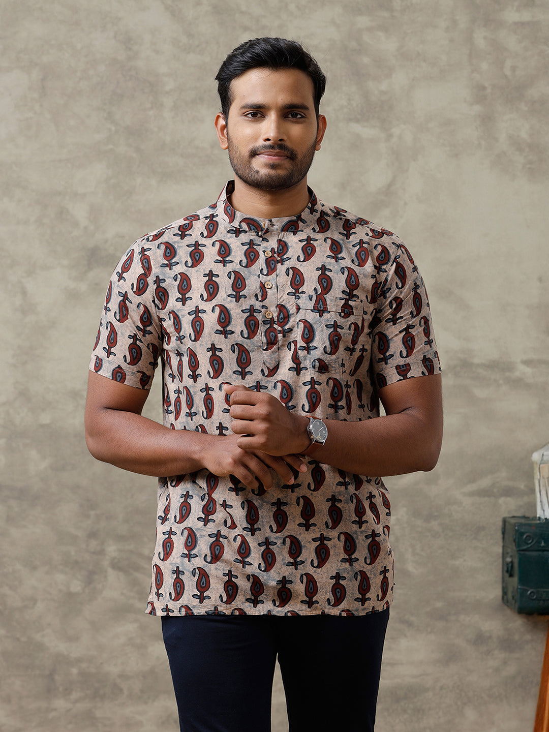 Men Cotton Short Length Printed Pocket Kurta Sandal OD35