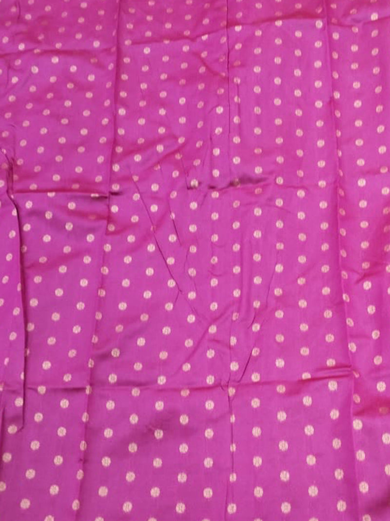 Intricate Paisley Silk Saree With Radiant Pink Pallu