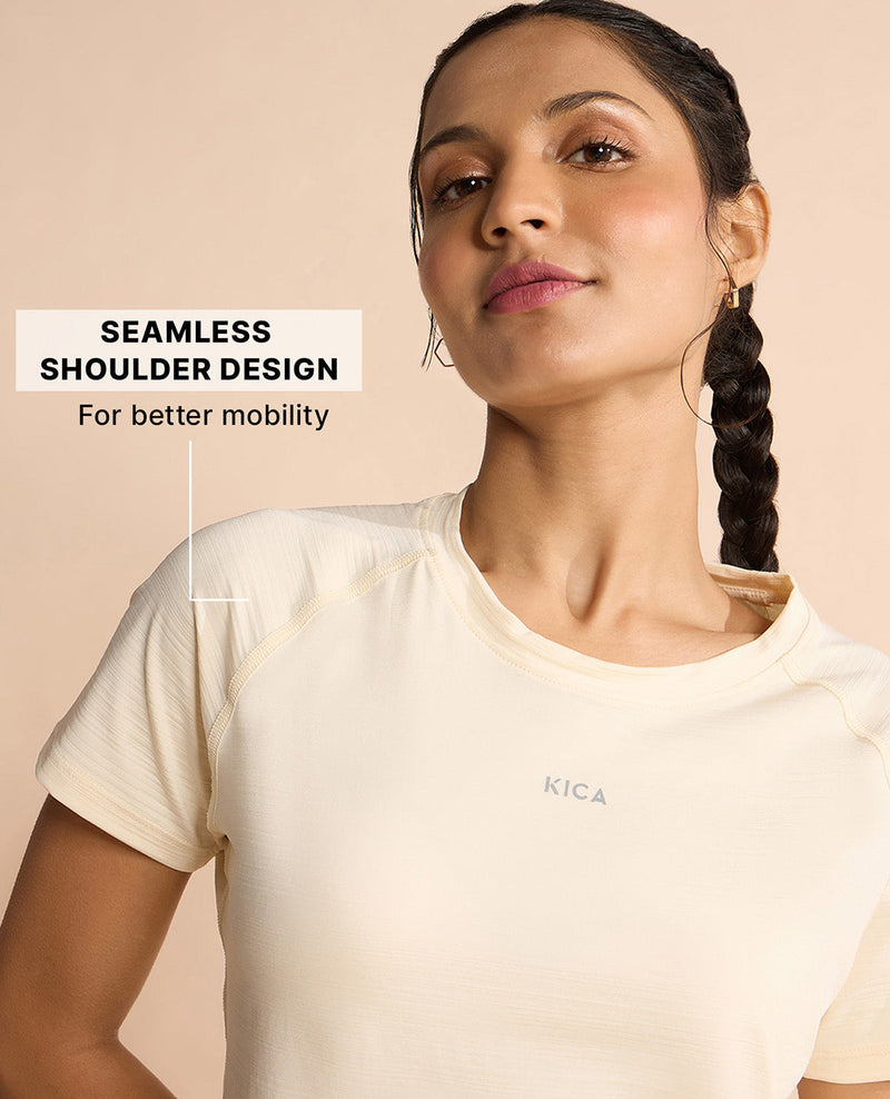 Kica Regular Fit Active Top in Dry Fit Fabric Off White