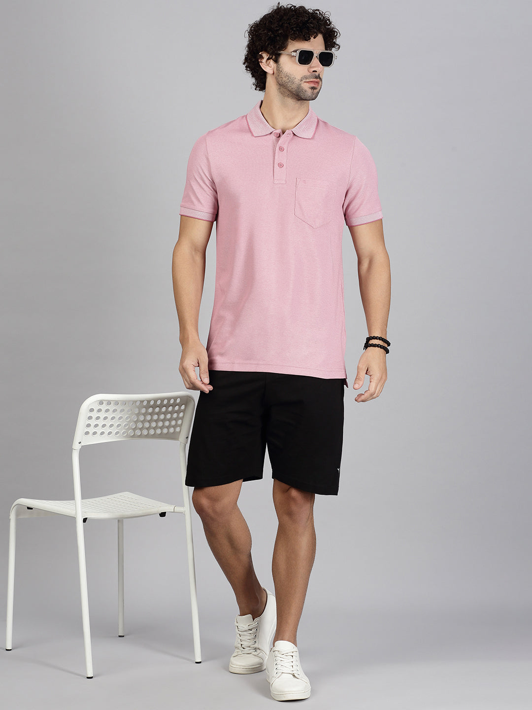Men Heather Rose T-shirt and Black Shorts Combo