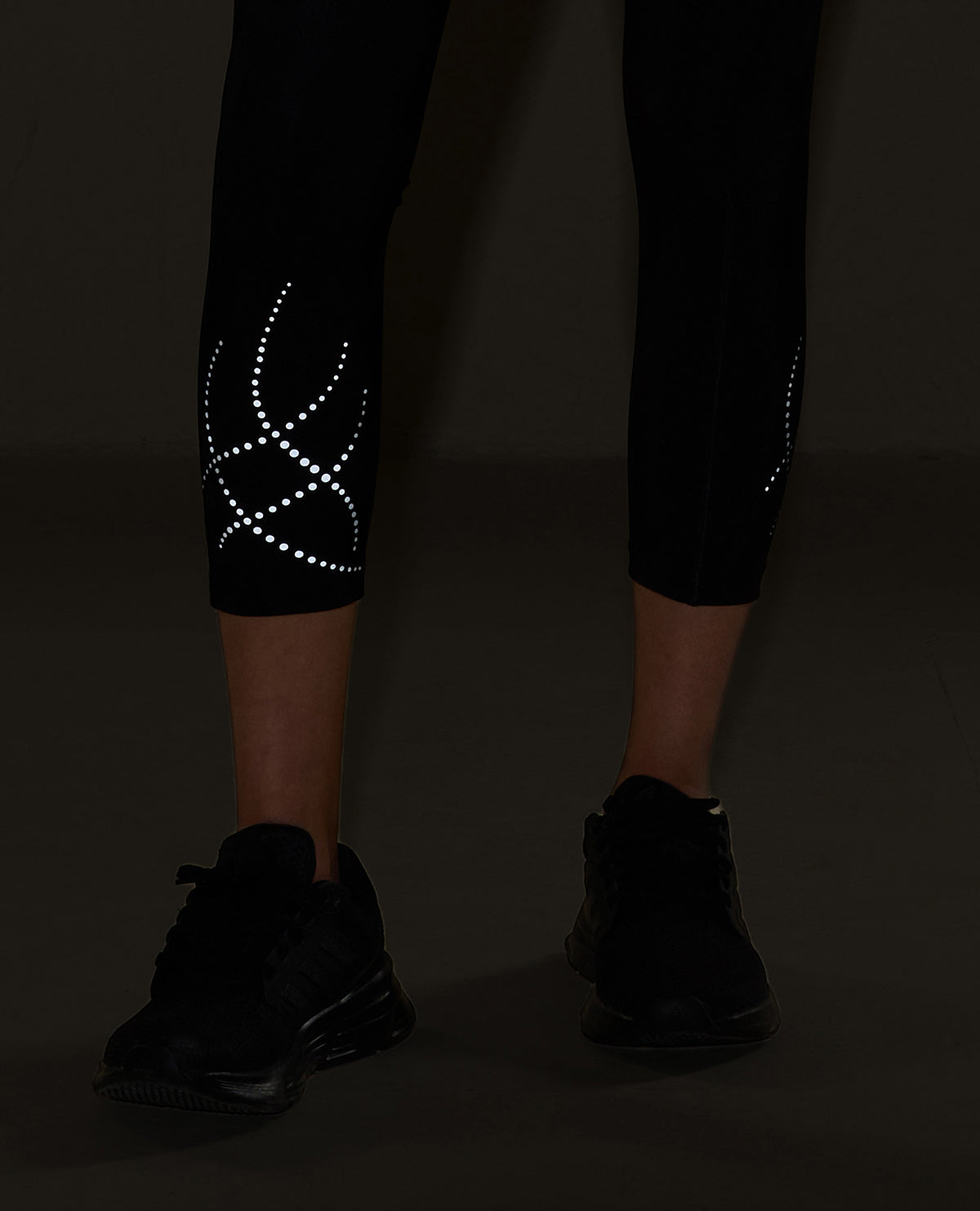 Nykd By Nykaa High Rise Legging with Reflective Print -NYK299-Jet Black