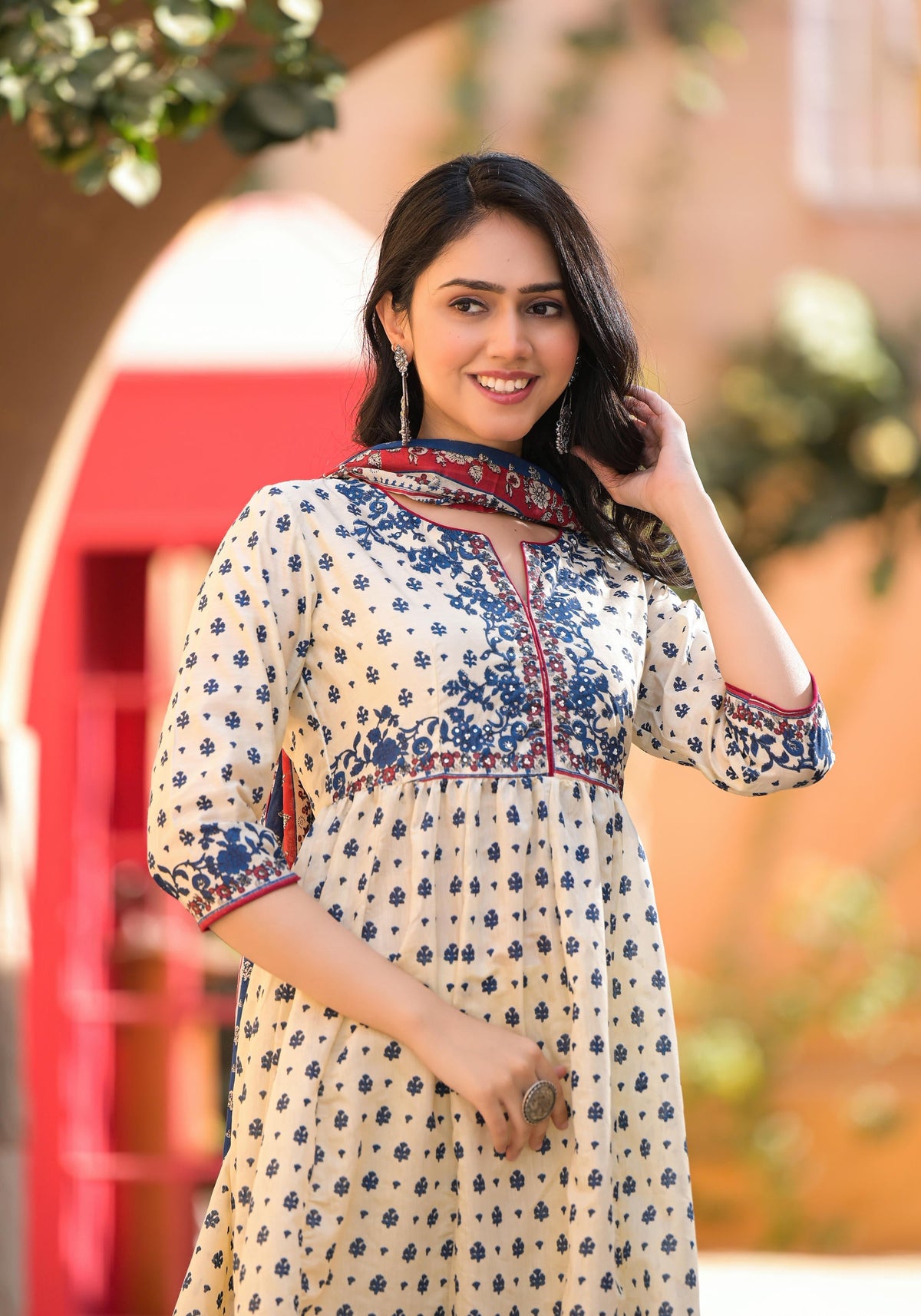 Juniper Ivory Floral Printed Chanderi Kurta Pant And Dupatta Set With Sequins