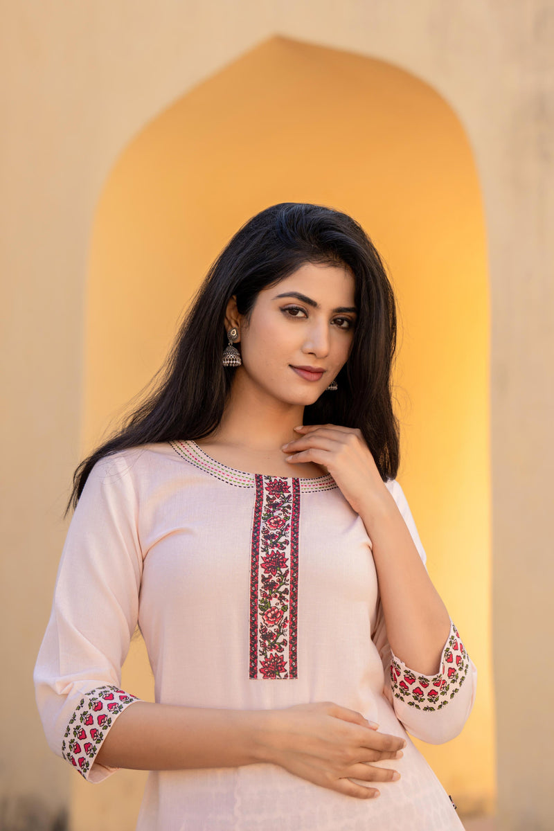 Juniper Peach Floral Printed Viscose Kurta & Palazzo With Thread Work