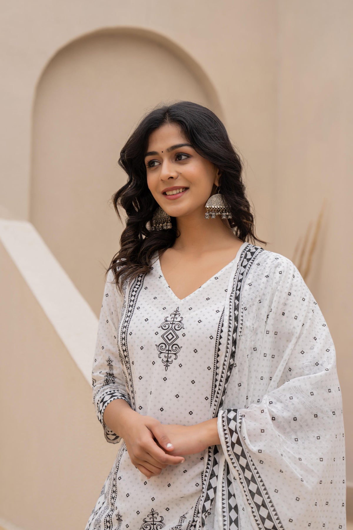 Juniper White Printed Kurta Set With Palazzo & Dupatta