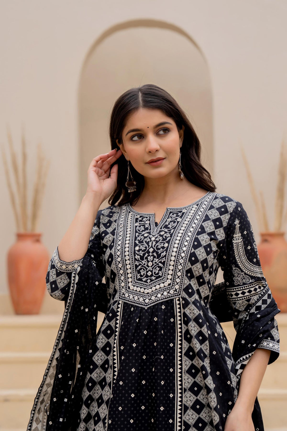 Juniper Black Ethnic Motif Printed Kurta Set With Thread & Mirror Work