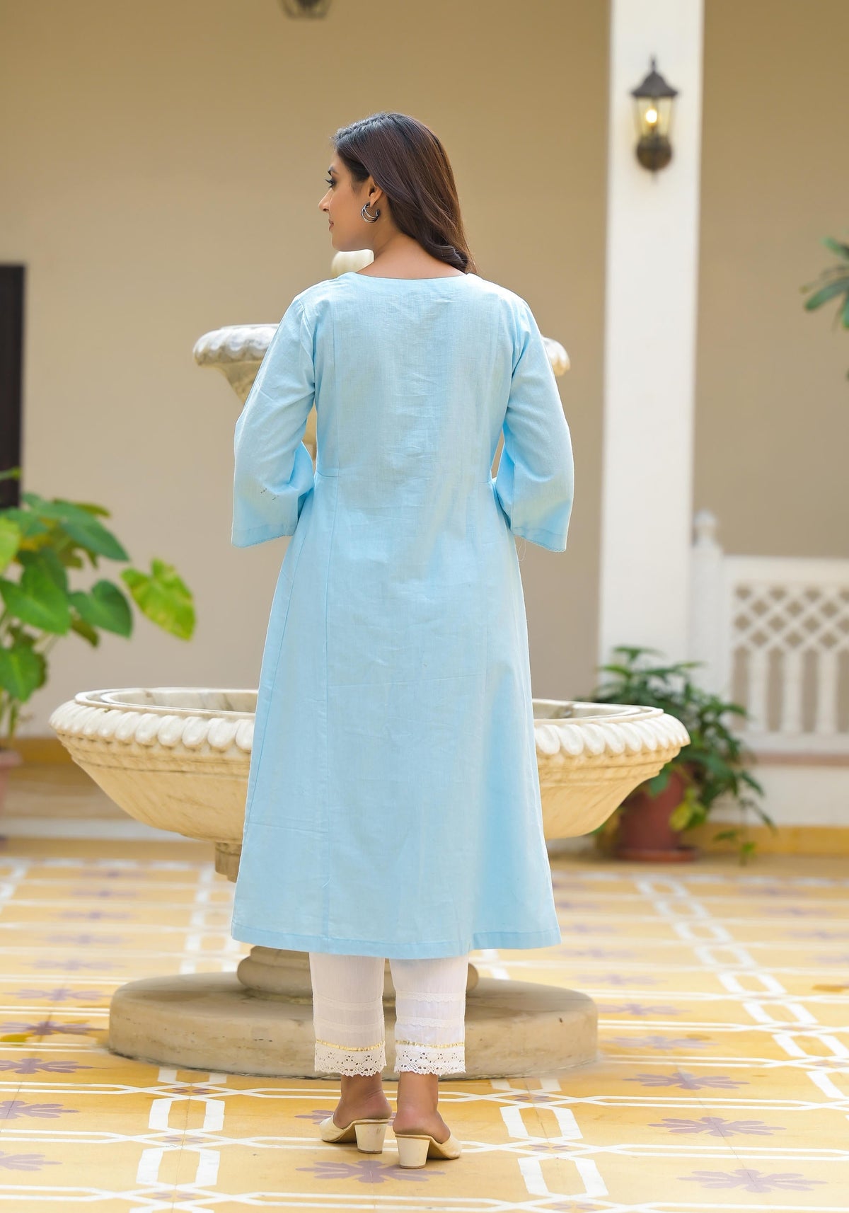 Juniper Powder Blue Solid Cotton Linen Kurta With Button Closure