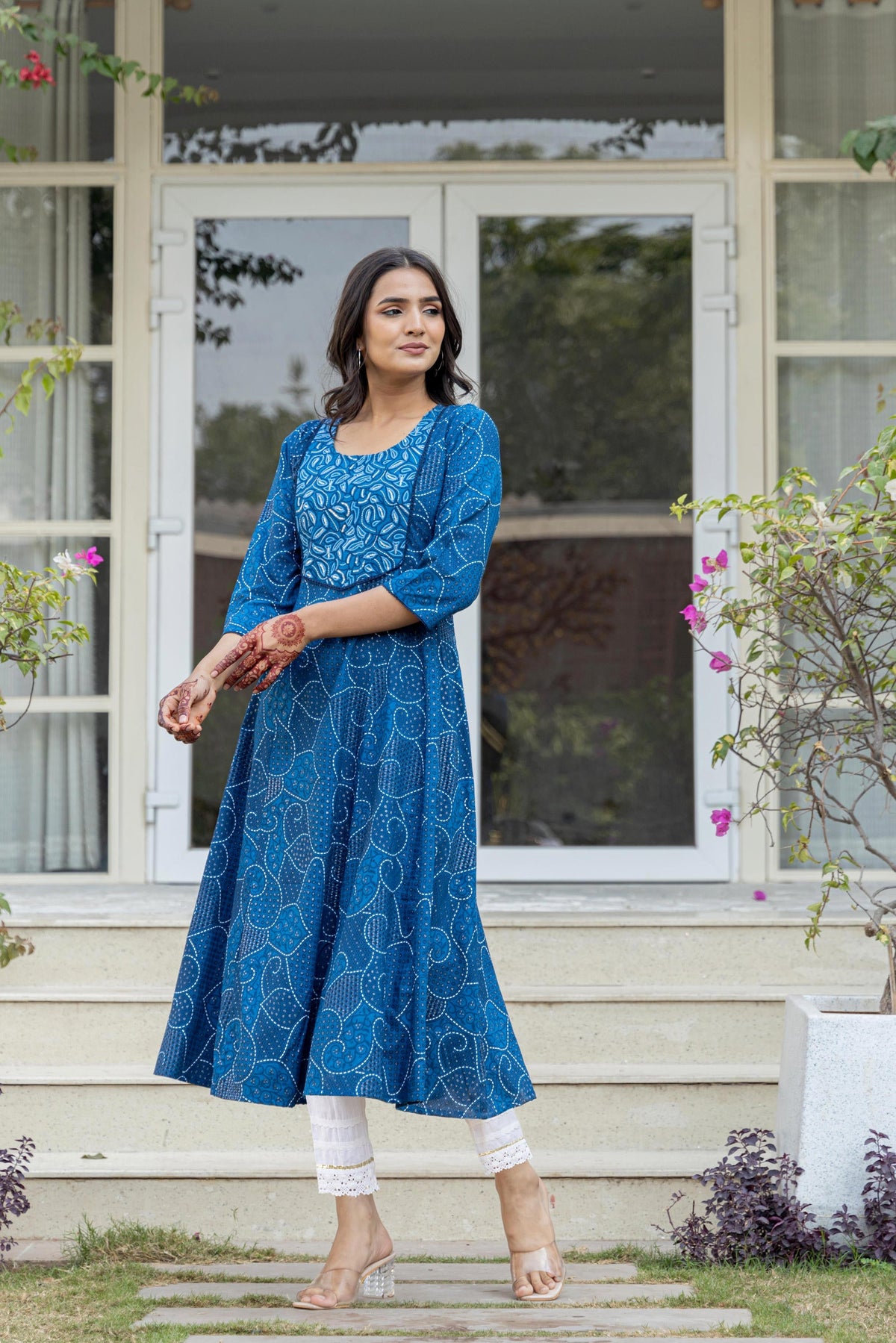 Juniper Blue Ethnic Motif Printed Viscose Kurta With Sequins