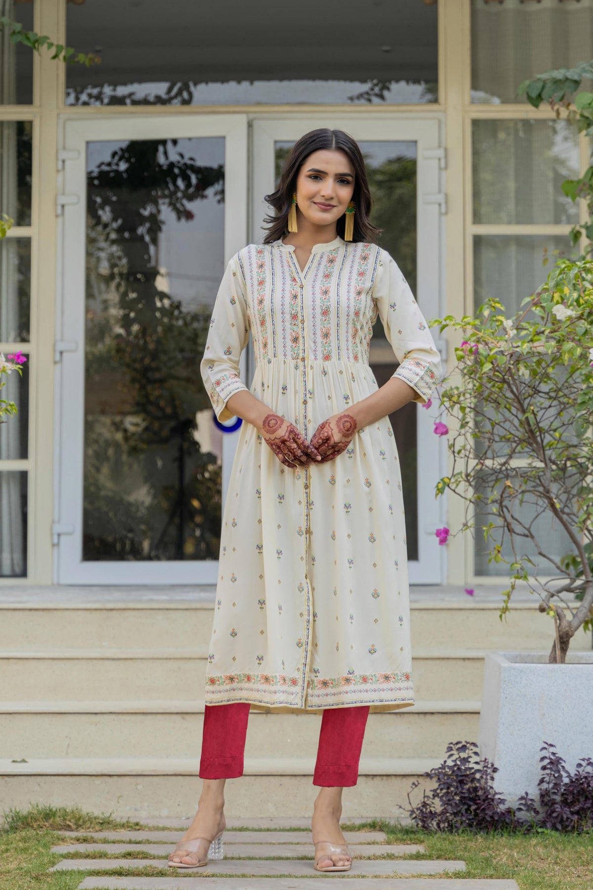 Juniper Ivory Floral Printed Cotton Kurta With Thread Work & Lace
