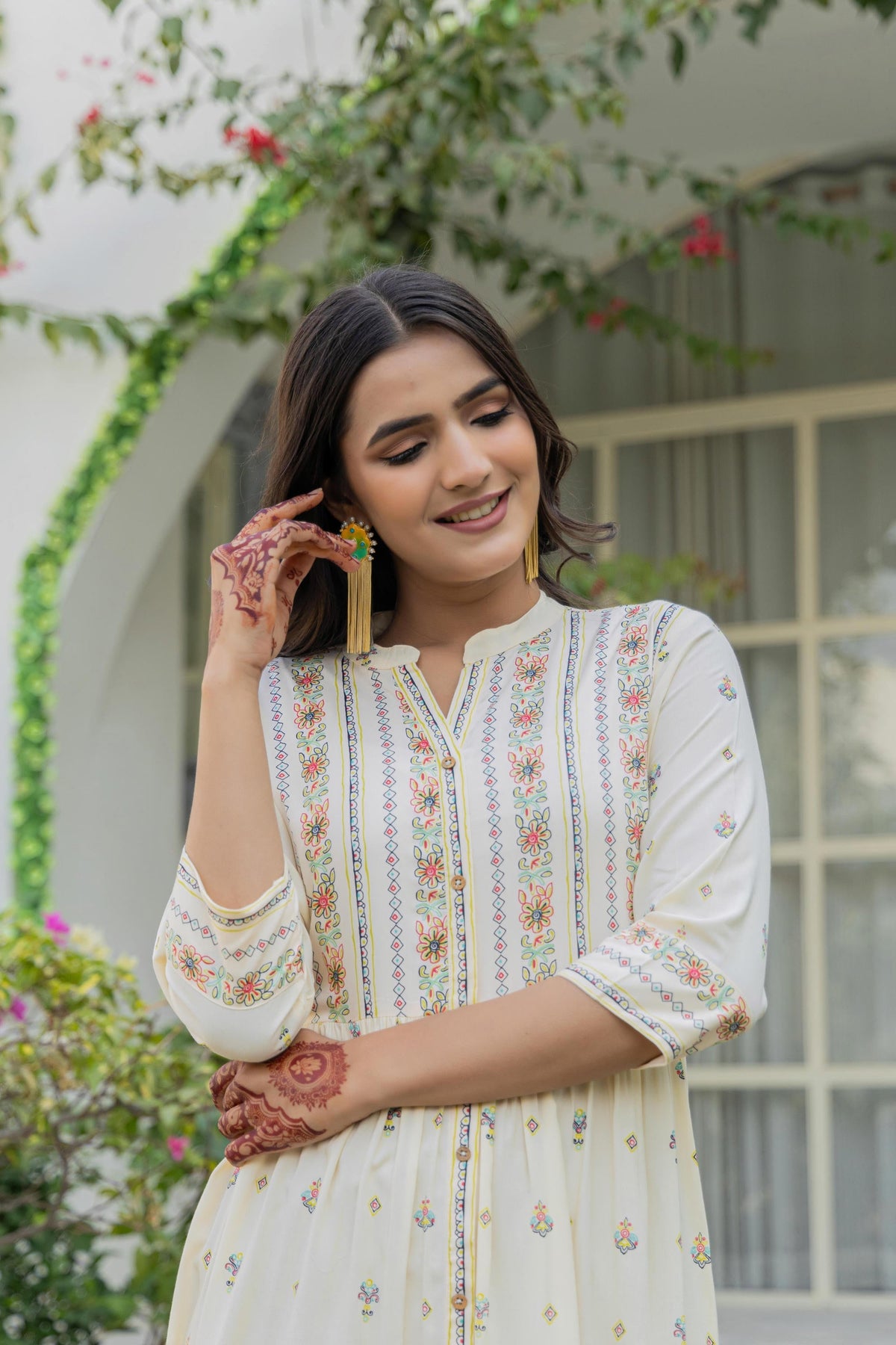 Juniper Ivory Floral Printed Cotton Kurta With Thread Work & Lace