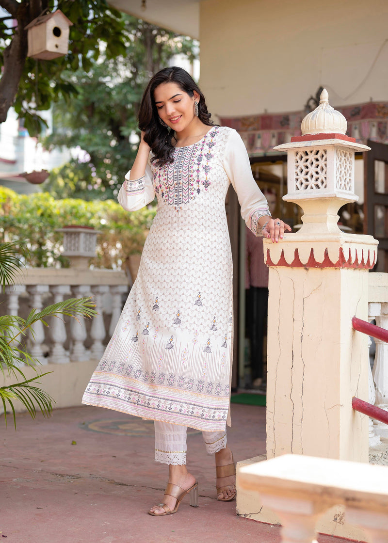 Juniper Off White Viscose Ethnic Motif Kurta With Thread Work