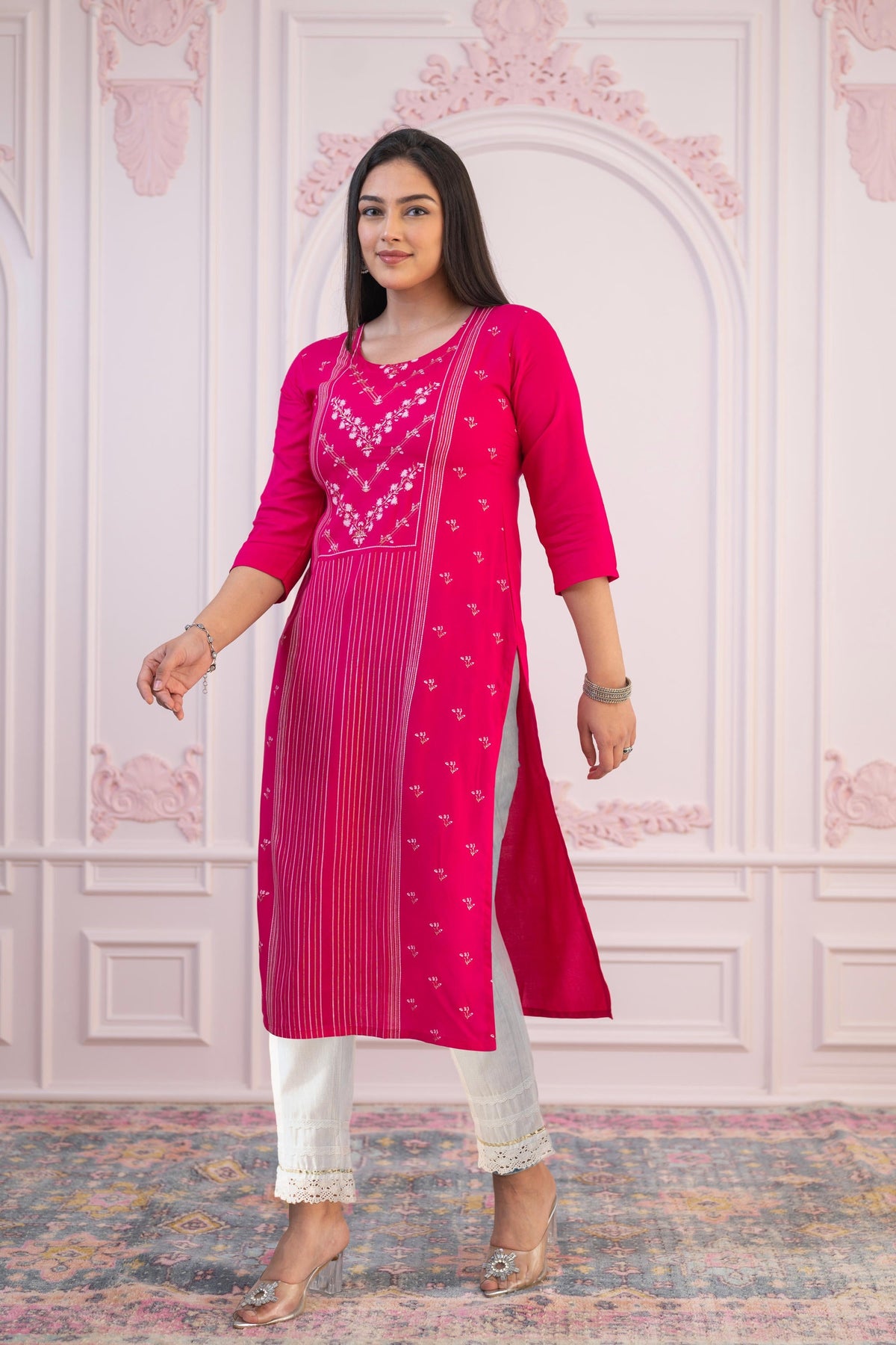 Juniper Fuchsia Printed Viscose Straight Fit Kurta With Round Neck