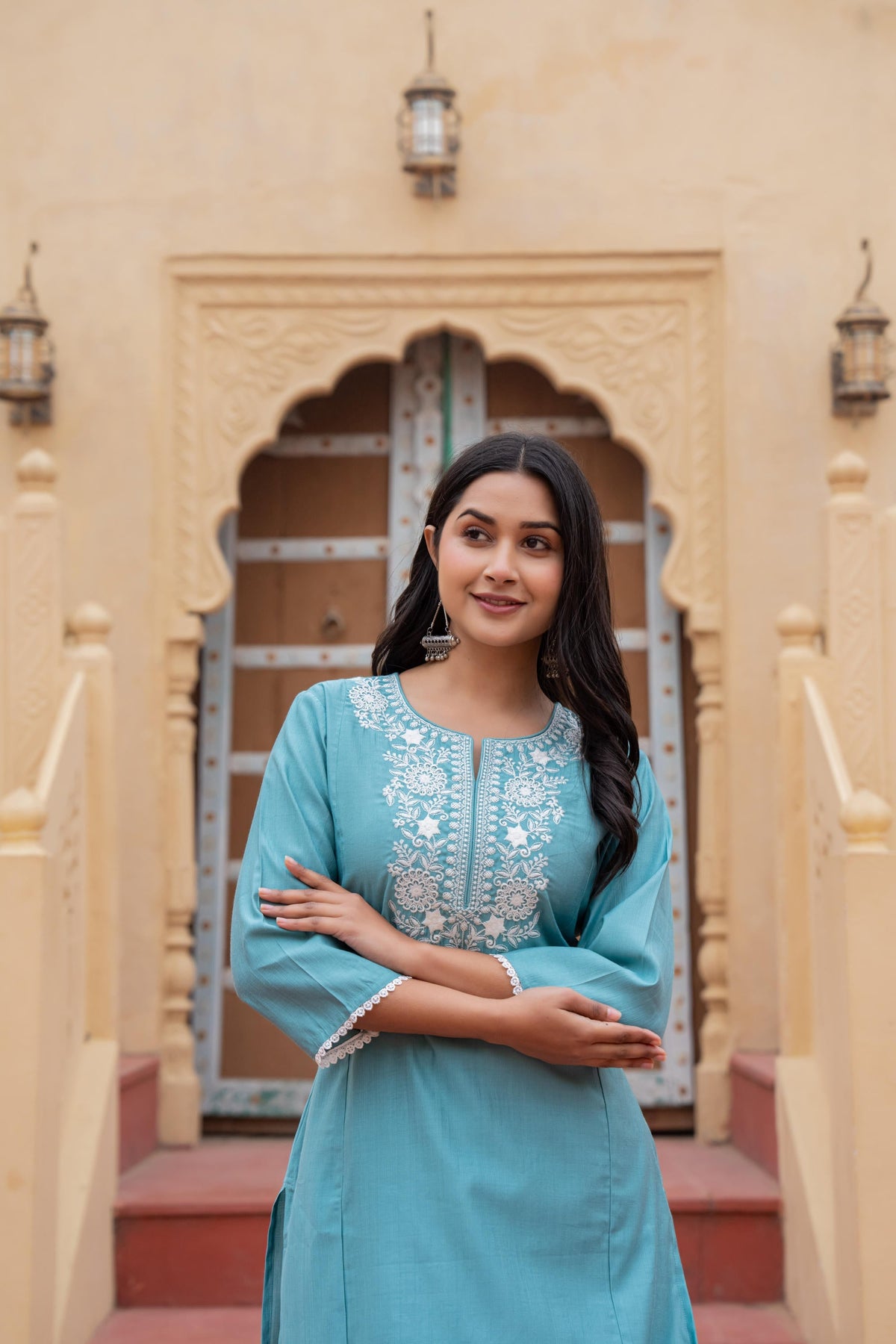 Juniper Turquoise Solid Viscose Kurta & Pant Set With Thread Work & Lace