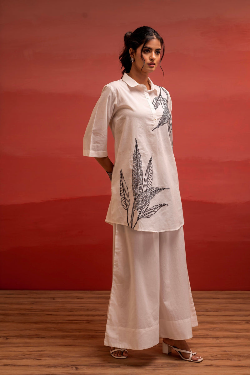 Juniper Off-White Leaf Printed Co-Ord Set With Collared Tunic & Wide-Leg Pant