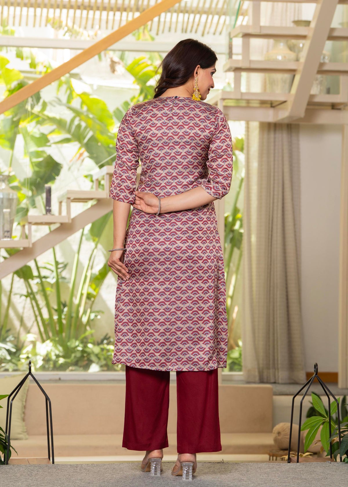 Juniper Ivory Floral Poly Kurta And Pants Set With Mirror, Thread Work And Tassels Detail