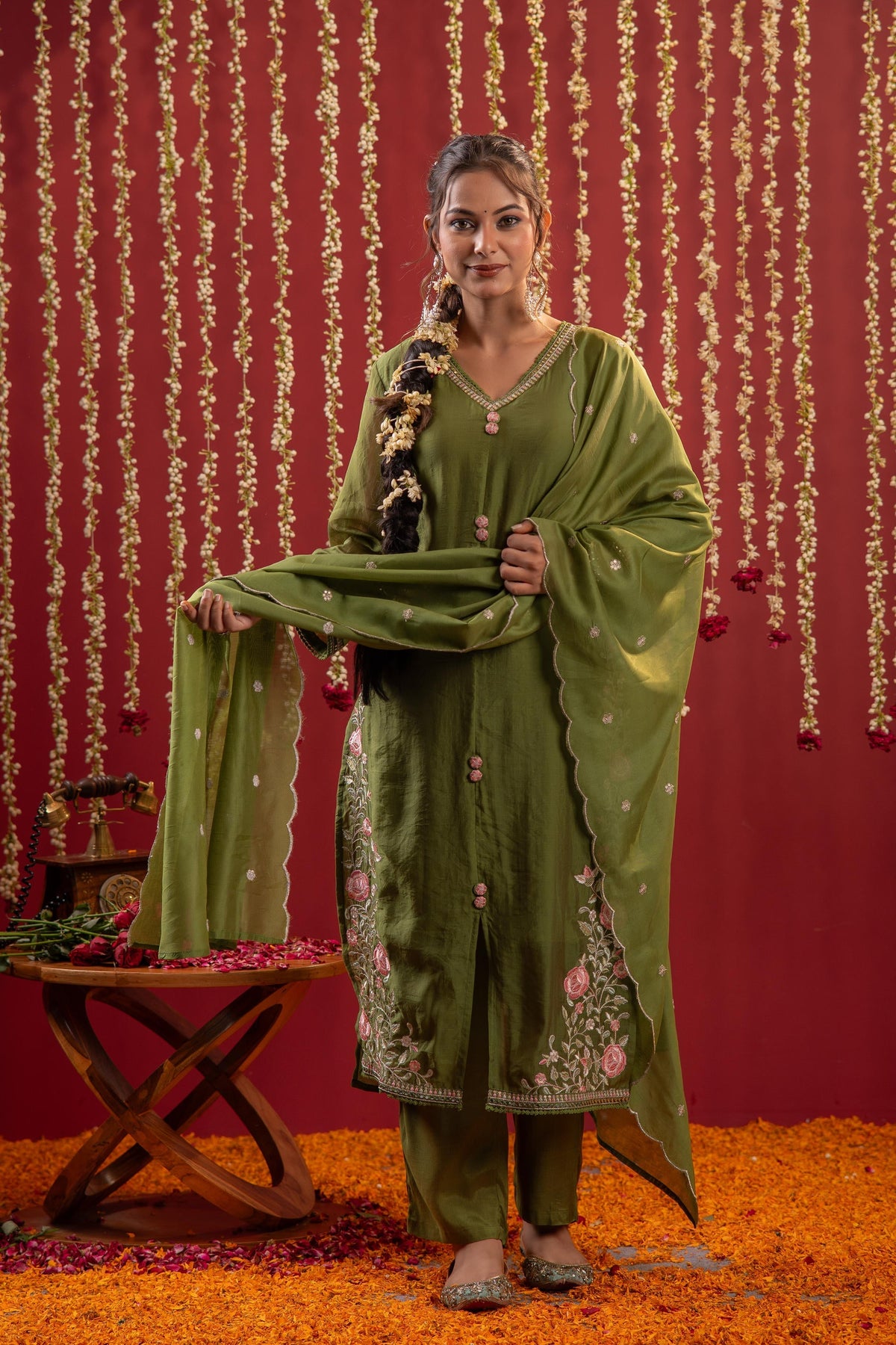 Juniper Mehendi Green Embroidered Kurta Set With Dupatta