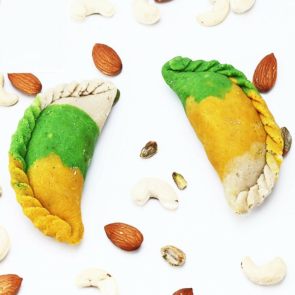 Ghasitaram Kaju Tirangi Gujiya