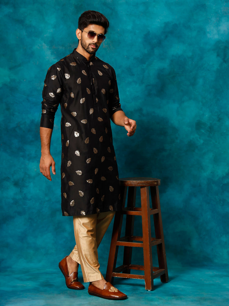 Men's Black Leaf Motif Embellished Kurta