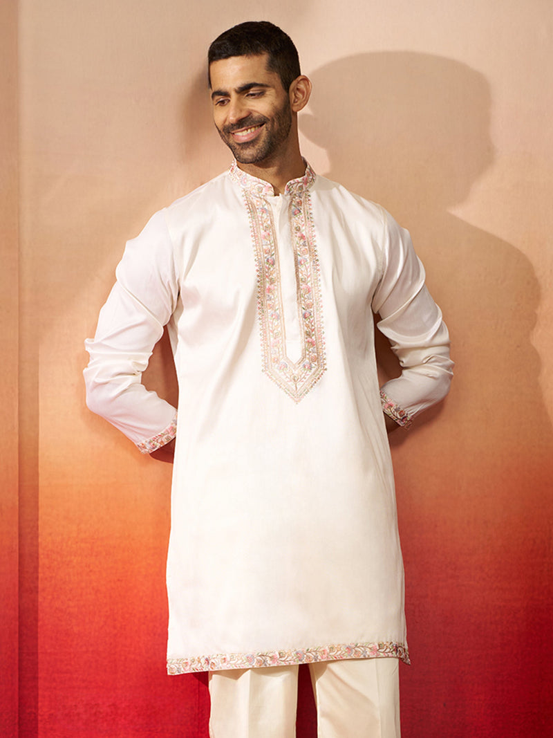 Vastramay Men Off White Silk Embroidered Mid Kurta