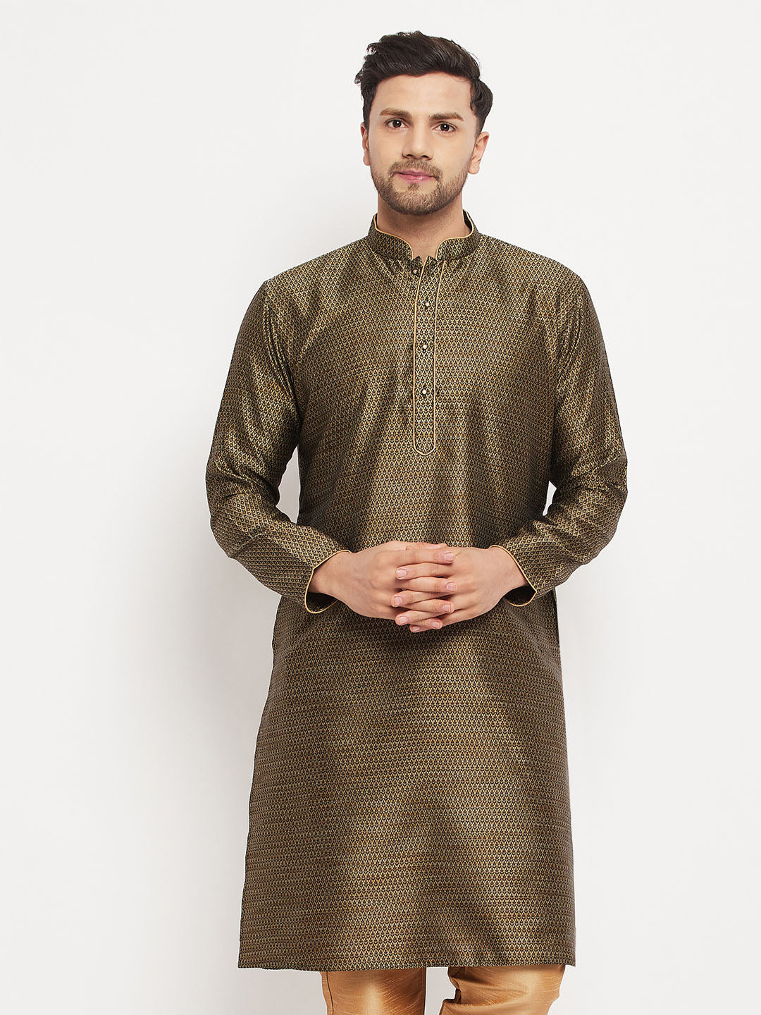 VASTRAMAY Men's Black And Gold Silk Blend Kurta