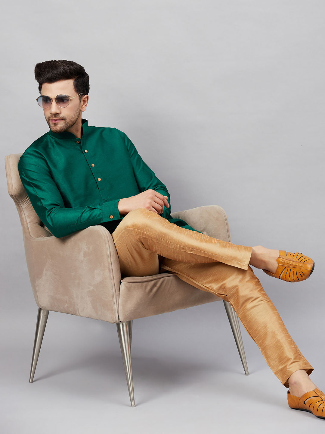 VASTRAMAY Men's Green Silk Blend Curved Kurta