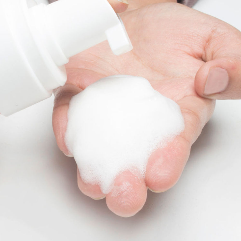Good Vibes Lemon Brightening Foaming Face Wash