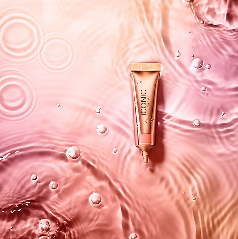 Iconic London Sheer Blush - Coralcheeky Coral