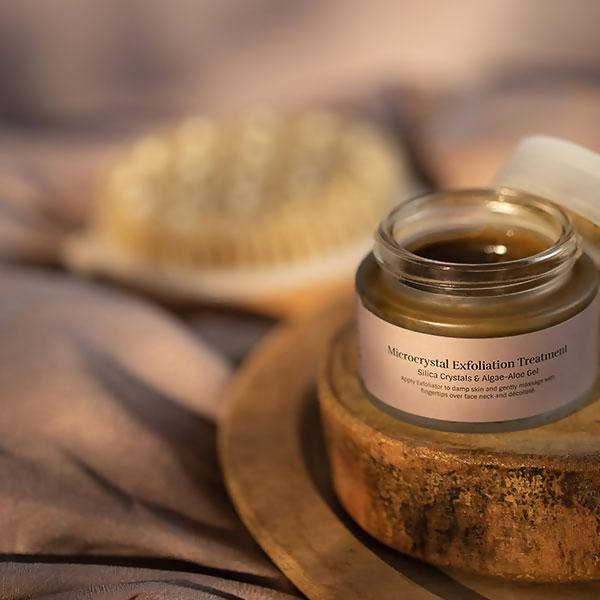 Shankara by Sri Sri Tattva Microcrystal Exfoliation Treatment