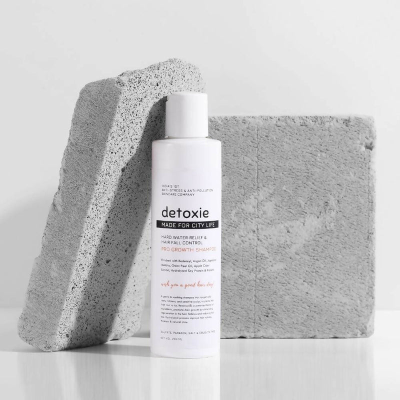 Detoxie Hard Water Relief & Hair Fall Control Pro Growth Shampoo